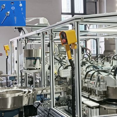 Máquina de montagem de pulverização de água de gatilho de pulverização sistema de transporte de trilho linear deslizante necessidades diárias máquina de montagem para posição precisa