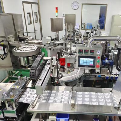 Bom preço. Máquina de montagem automática para tampas de iodofor Operador de carrossel Display Operação simples e fácil de aprender on-line