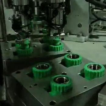 Bom preço. Máquina de montagem do cotovelo de tubos de aço inoxidável com operação turetable Tipo mecânico on-line