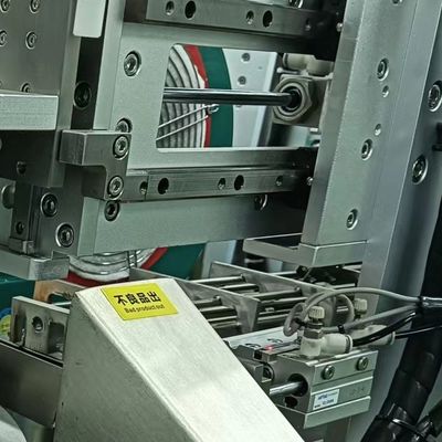 Bom preço. Máquina de montagem de produtos médicos de alimentação de lâmina OEM com sistema de controle PLC on-line
