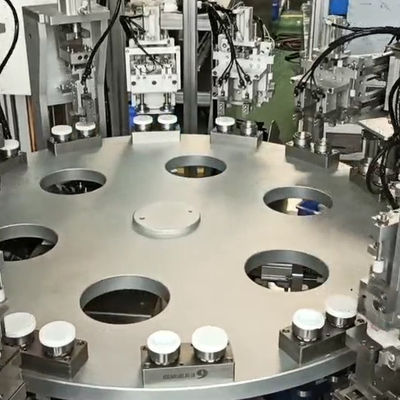 Bom preço. 10000pcs/h Máquina de parafuso de tampa de alto desempenho Operação eficiente taxa de passagem alta servo-conduzido on-line
