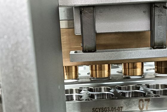 Bom preço. Máquina de montagem de necessidades diárias para tampas de dessicante Automático de preenchimento e vedação e personalizável para produtos farmacêuticos e cuidados de saúde on-line