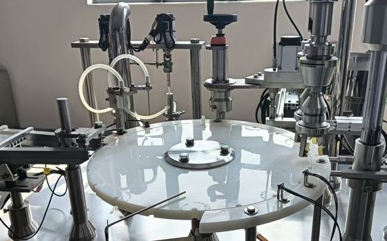 Bom preço. 13Formar uma linha de produção automática completa com máquina de montagem de tampa máquina de moldagem por injecção e máquina de detecção de imagem on-line