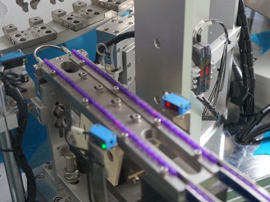 Bom preço. Máquina de montagem automática para agulhas de recolha de sangue com funcionamento de carrossel, personalizada de acordo com as necessidades do cliente, de alta capacidade on-line
