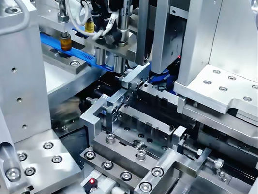 Bom preço. Máquina de montagem automática para bisturi descartável Carrossel Operação de aço inoxidável on-line