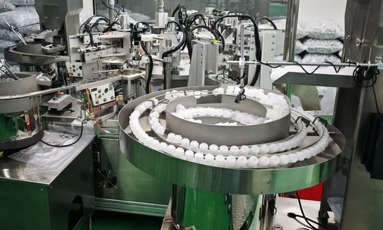 Bom preço. Máquina de montagem de tampas de perfusão de plástico de alta precisão e pressão estável de Euro Cap Compatível com ISO e GMP on-line