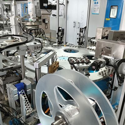Bom preço. Máquina automática de montagem de revestimento de filme com mecanismo de perfuração por die Alta eficiência on-line