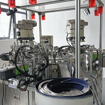 Bom preço. Máquina de montagem de agulhas de coleta de sangue automática de gatilho não padrão, personalizada com alto conteúdo técnico on-line