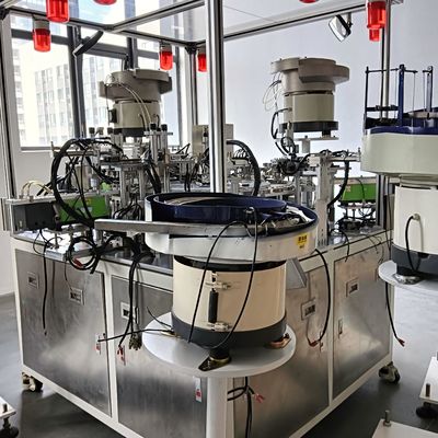 Operação Segura do Carrossel de Agulhas de Coleta de Sangue Automatizada Linha de Produção de Lancetas Garantia de Um Ano Processo Complexo